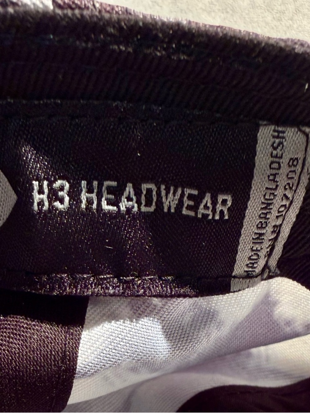 AC/DC Black and Gray Tie-Dye Strap Cap.H3 Headwear Adjustable - Picture 5 of 6
